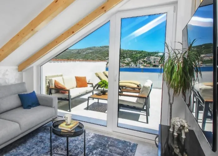 Dalmatian Child With Swimming Pool, Close To The Ξενοδοχείο με διαμερίσματα 3*