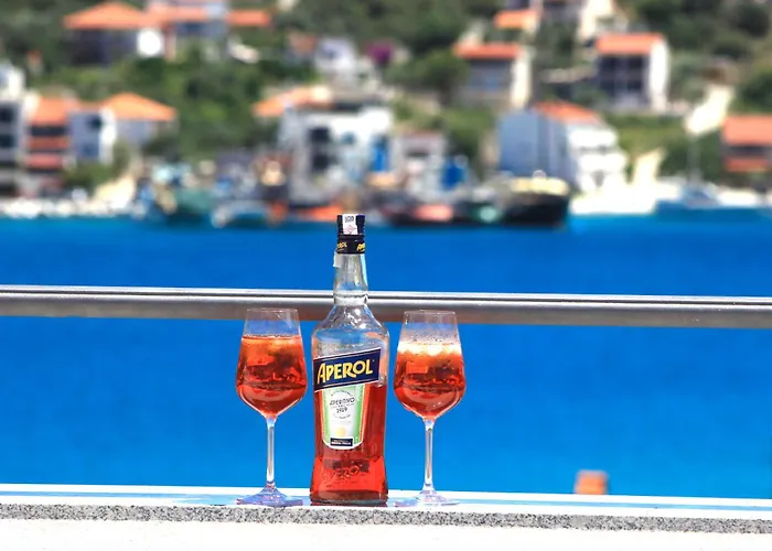 Dalmatian Child With Swimming Pool, Close To The Ξενοδοχείο με διαμερίσματα 3*