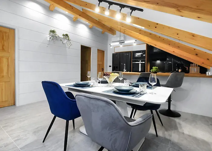 Ξενοδοχείο με διαμερίσματα Dalmatian Child With Swimming Pool, Close To The Vinišće