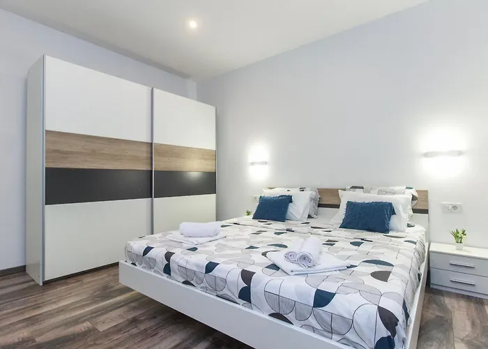 Dalmatian Child With Swimming Pool, Close To The 3*