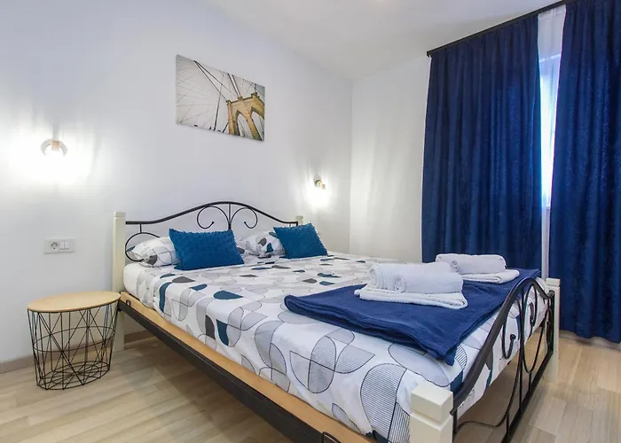 Dalmatian Child With Swimming Pool, Close To The Ξενοδοχείο με διαμερίσματα 3*