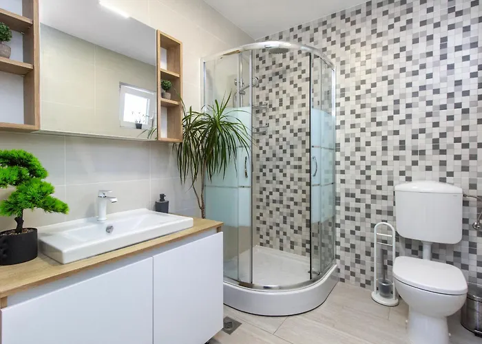 Ξενοδοχείο με διαμερίσματα Dalmatian Child With Swimming Pool, Close To The 3*